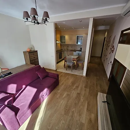Pine Woods Apartment, Appartement